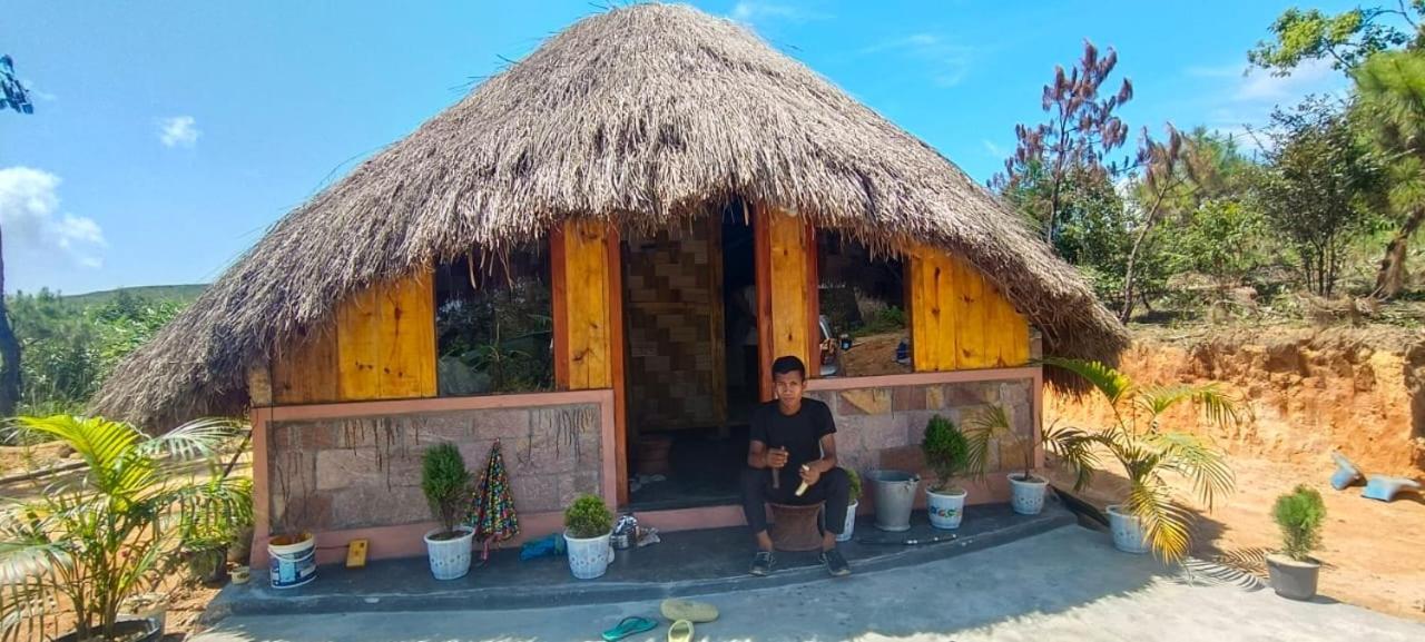 Meikha Homestay Pynursla Bagian luar foto